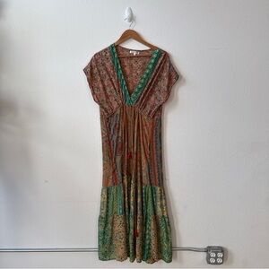 Elegant Paisley Maxi Dress in Green and Brown